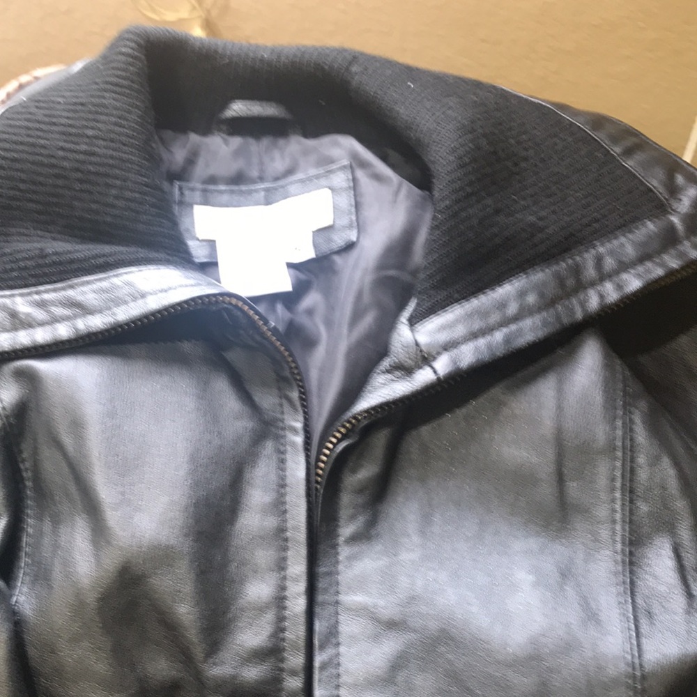 Jacket - Picture 4 of 6